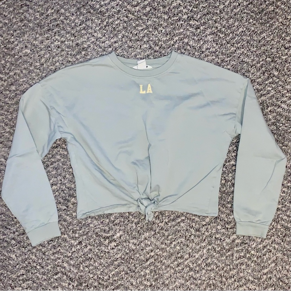 🌼 LA Knotted Front Light Weight Sweatshirt H&M Girls Size 18 US 🌼